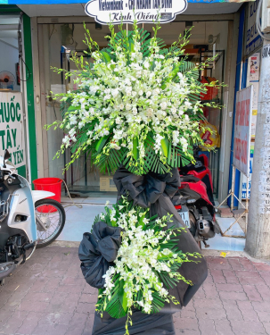 Hoa chia buồn theo yêu cầu 