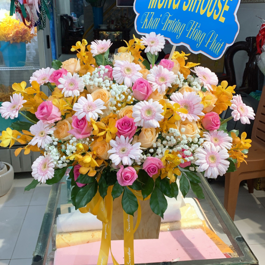 Giỏ Hoa sang trọng chúc mừng 