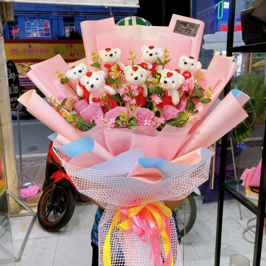 Bó hoa hồng đỏ thắm - trao lời yêu thương